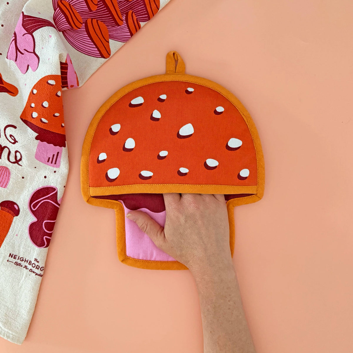 Pot Holder w/ Pocket - Mushroom