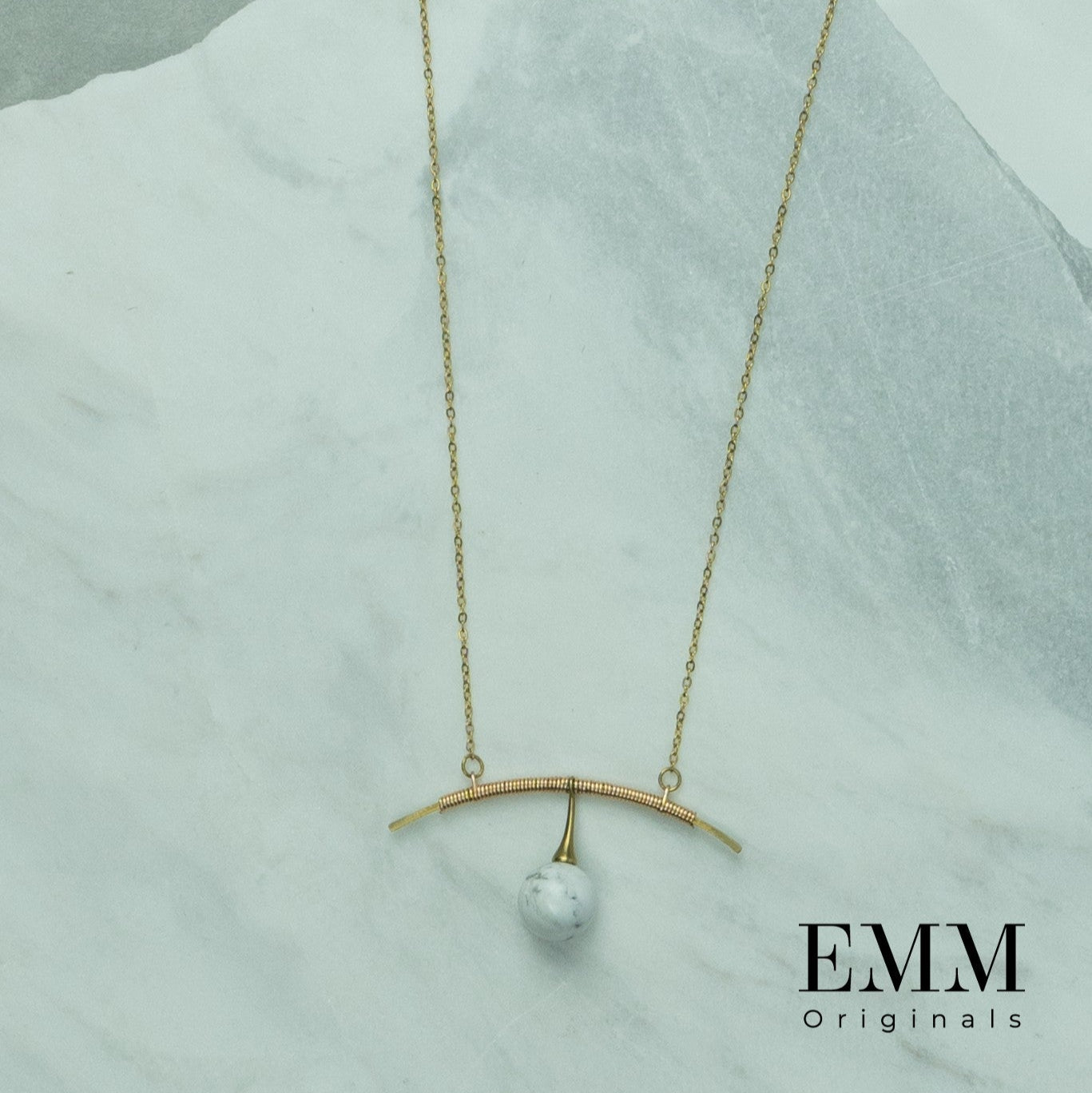 Necklace - Curved Bar With Howlite