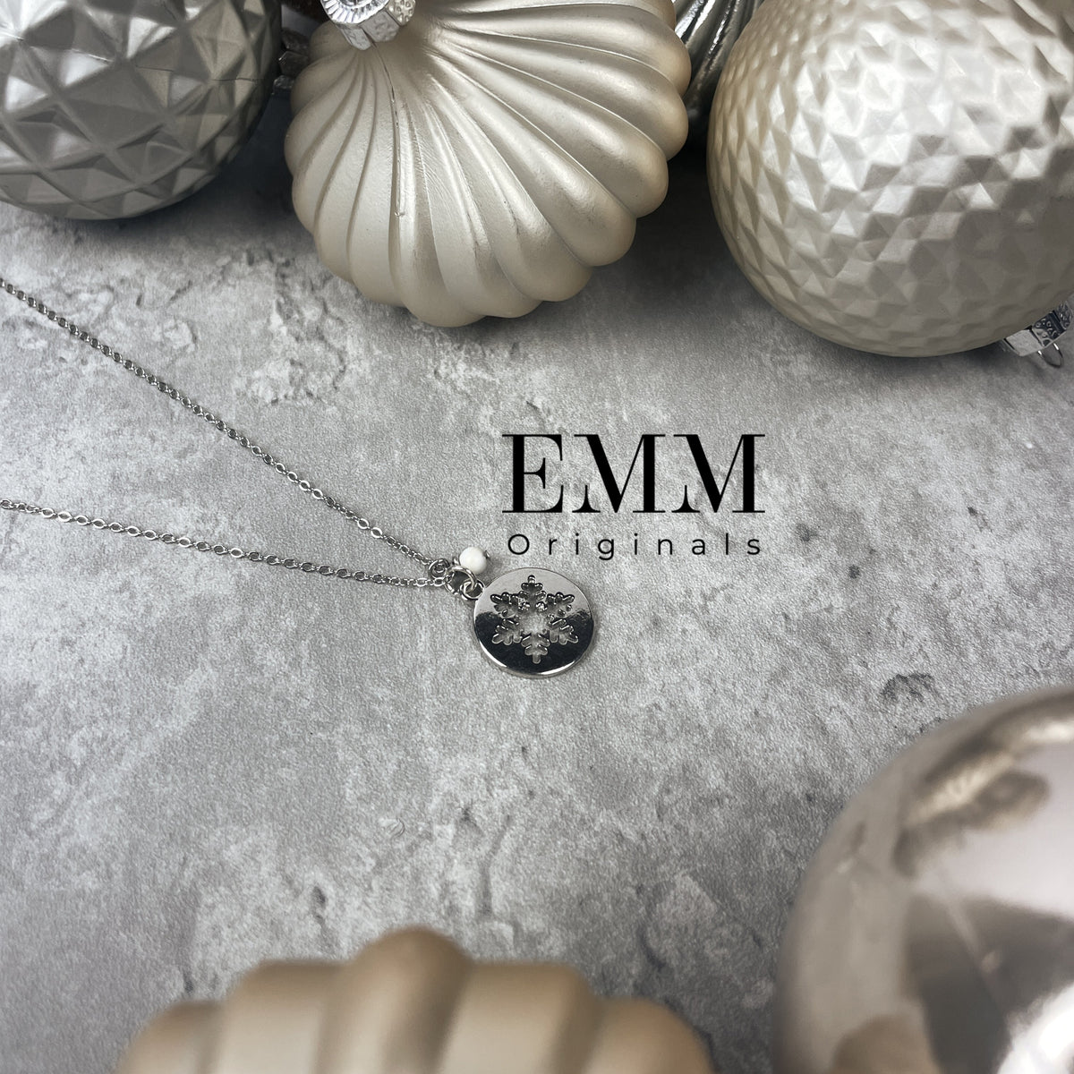 Necklace - Snowflake With White Stone