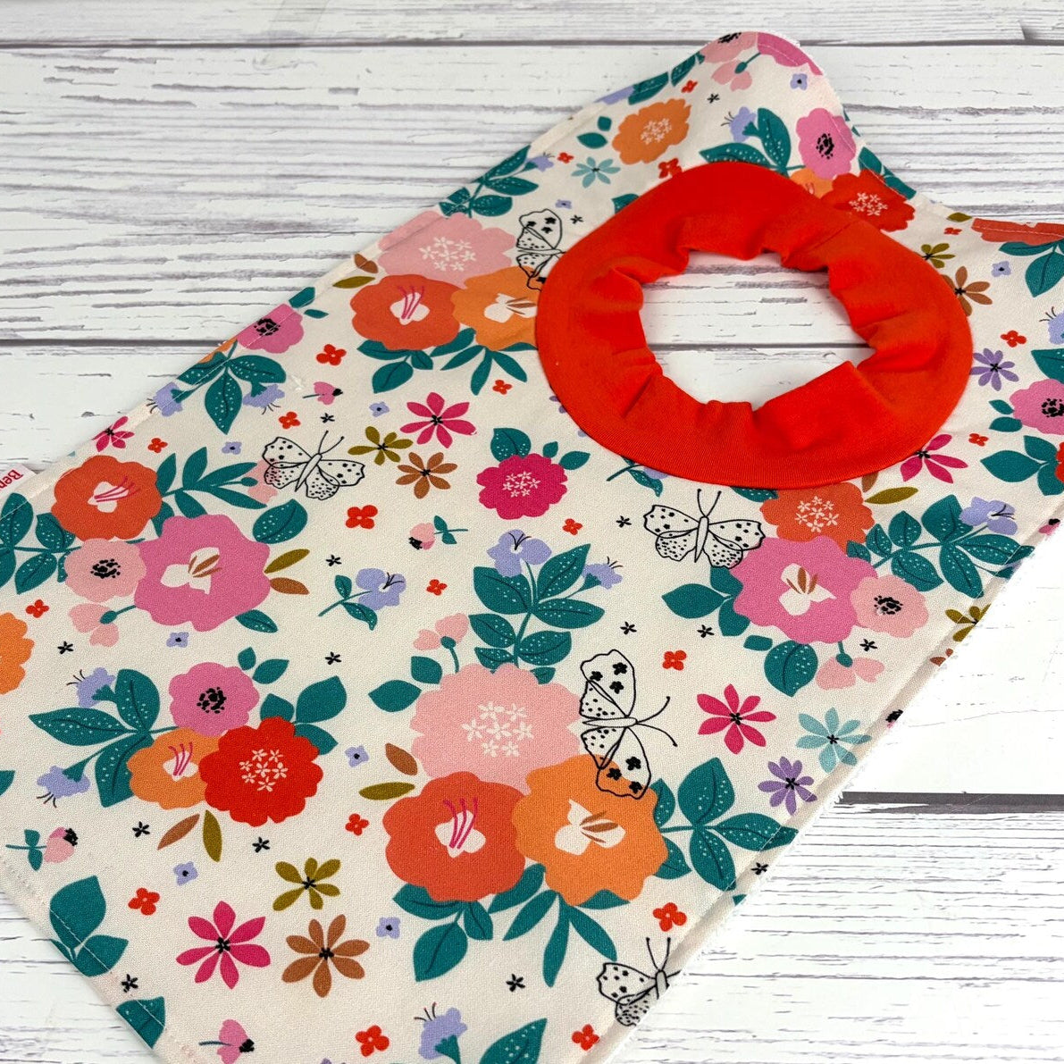 Pullover Bib - White Flowers