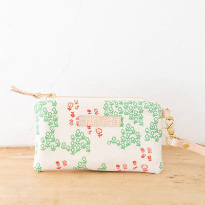 Wristlet - Field Of Flowers