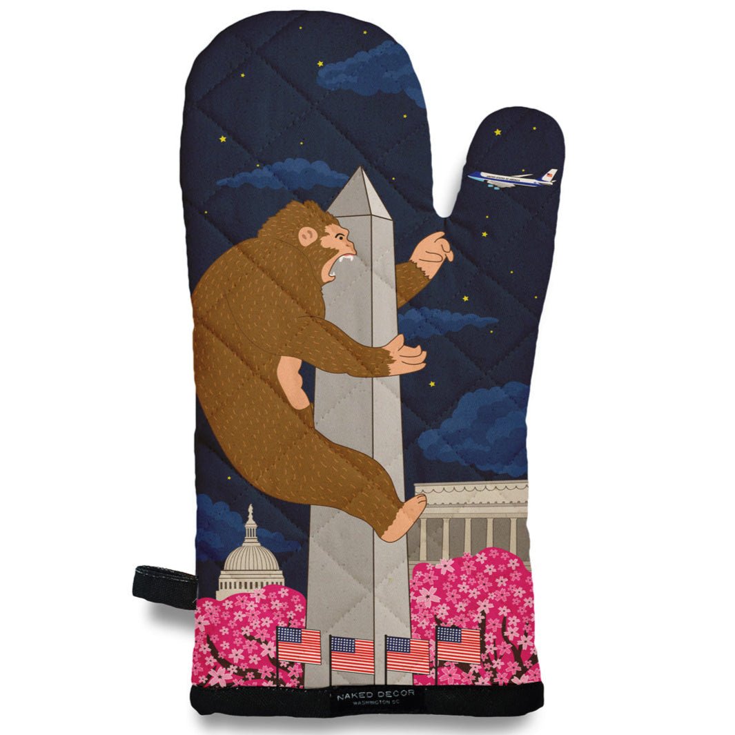 Oven Mitt - King Kong At Washington Monument - Gift & Gather