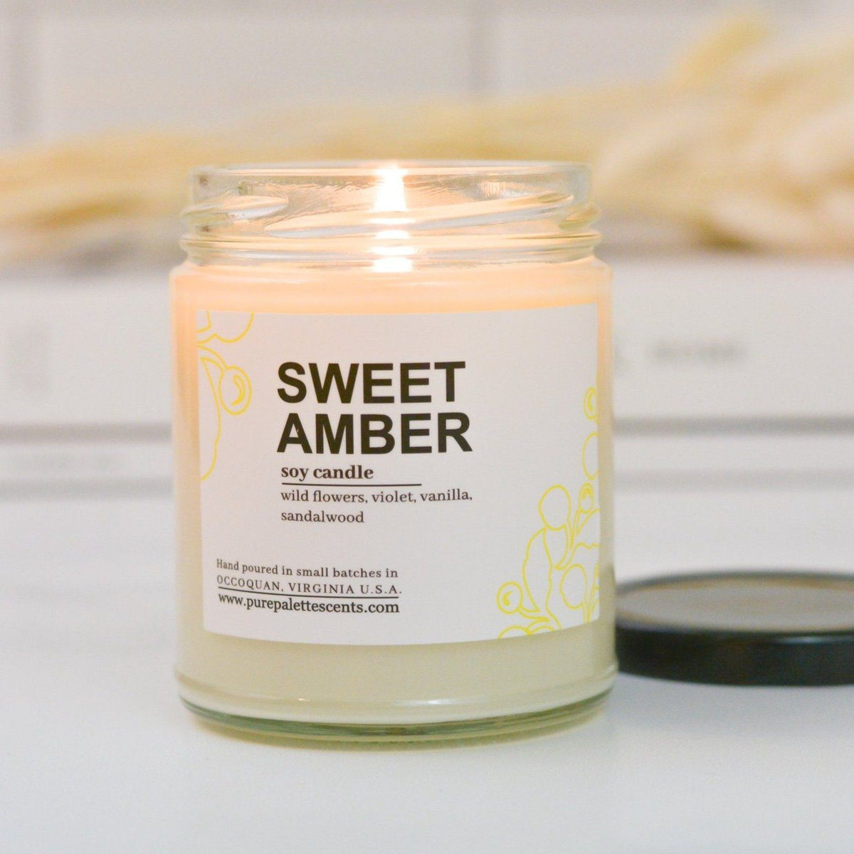 Sweet Amber Soy Candle - Gift & Gather